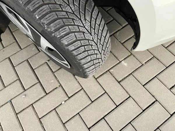Škoda Octavia 1.6TDi 77kW 4x4! 2xkola! tažné - foto 27