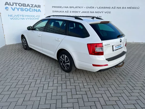 Škoda Octavia 1.6TDi 77kW 4x4! 2xkola! tažné - foto 6