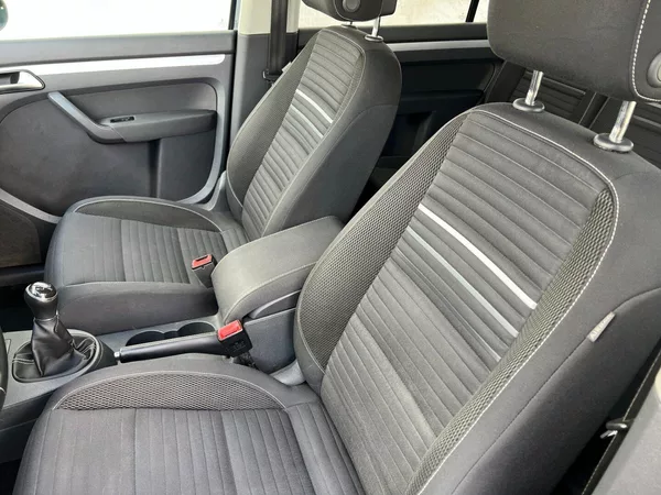 Volkswagen Touran 1.2TSi 77kW Edice CUP + 7-míst - foto 17