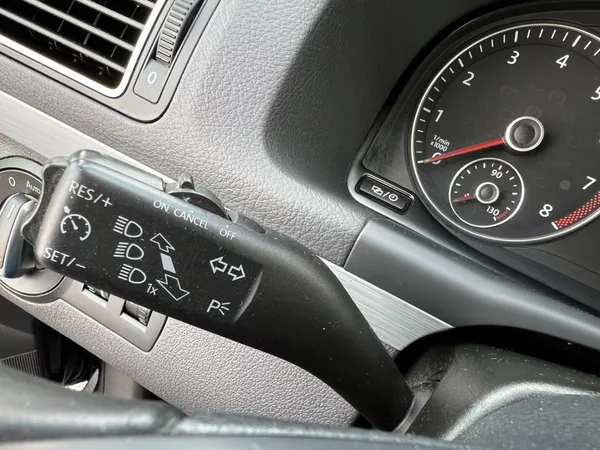 Volkswagen Touran 1.2TSi 77kW Edice CUP + 7-míst - foto 26