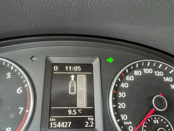 Volkswagen Touran 1.2TSi 77kW Edice CUP + 7-míst - foto 28