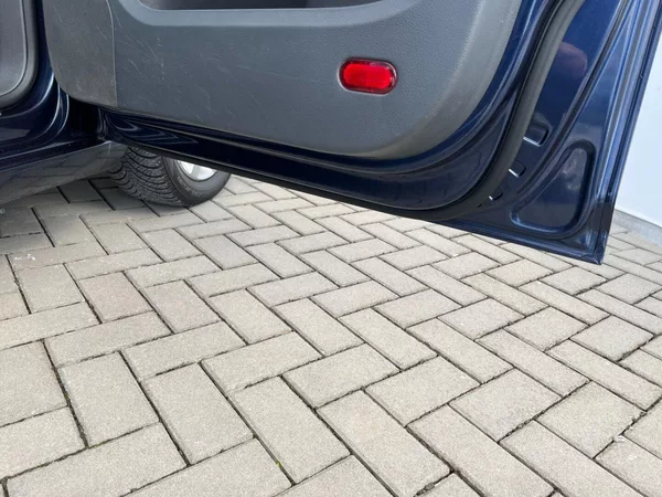 Volkswagen Touran 1.2TSi 77kW Edice CUP + 7-míst - foto 39