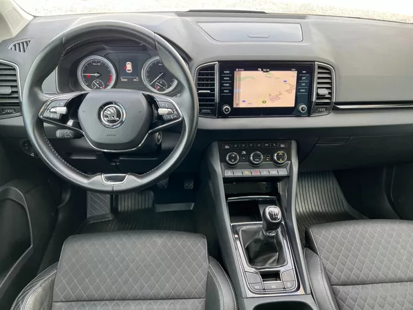 Škoda Karoq 2.0TDi Style+! Tažné! ČR+1.maj - foto 16