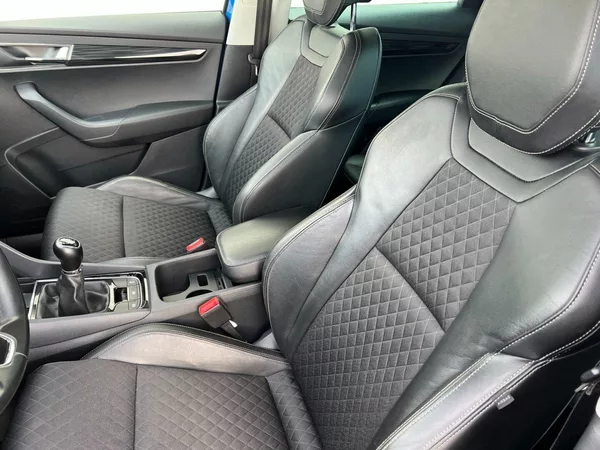 Škoda Karoq 2.0TDi Style+! Tažné! ČR+1.maj - foto 19