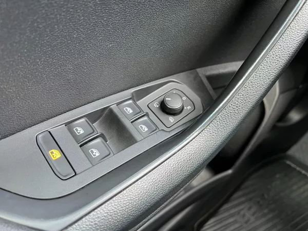 Škoda Karoq 2.0TDi Style+! Tažné! ČR+1.maj - foto 27