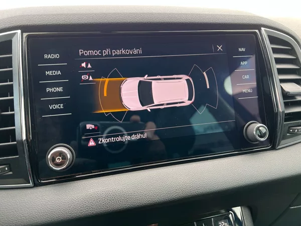 Škoda Karoq 2.0TDi Style+! Tažné! ČR+1.maj - foto 37