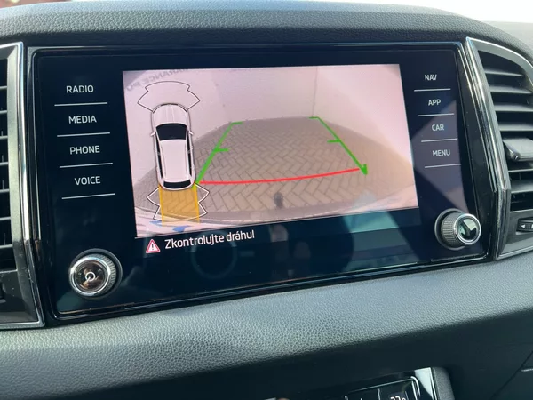 Škoda Karoq 2.0TDi Style+! Tažné! ČR+1.maj - foto 38