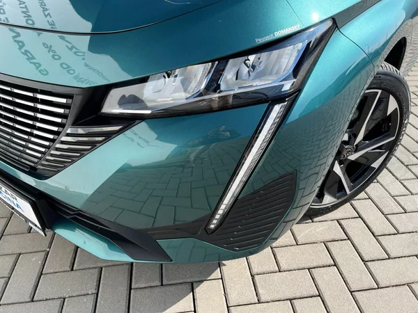 Peugeot 308 1.2PT 96kW! Allure! ČR! AUT. - foto 9