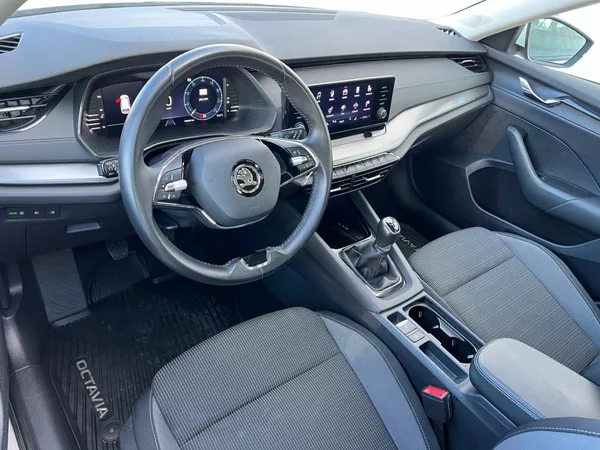 Škoda Octavia com. 2.0TDi! ČR+1. maj! TAŽNÉ! - foto 13