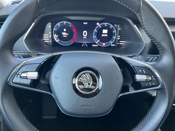 Škoda Octavia com. 2.0TDi! ČR+1. maj! TAŽNÉ! - foto 25