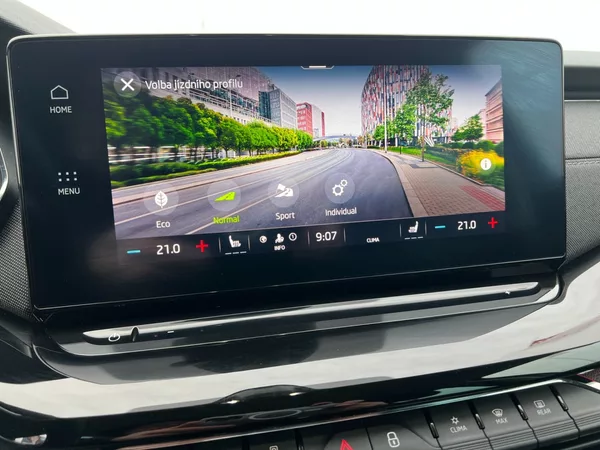 Škoda Octavia 2.0TDi 110kW! Style+! ČR! - foto 32
