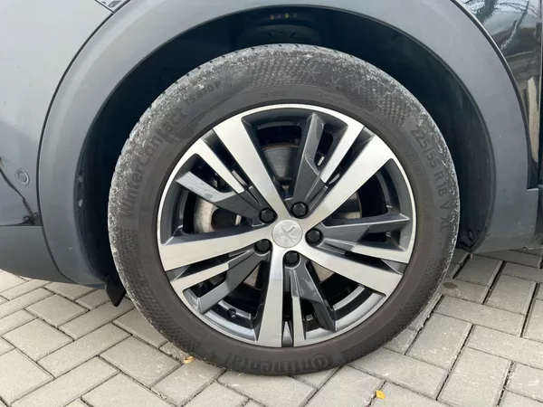 Peugeot 3008 1.6 Plug-In-hybrid! ALLURE! - foto 39