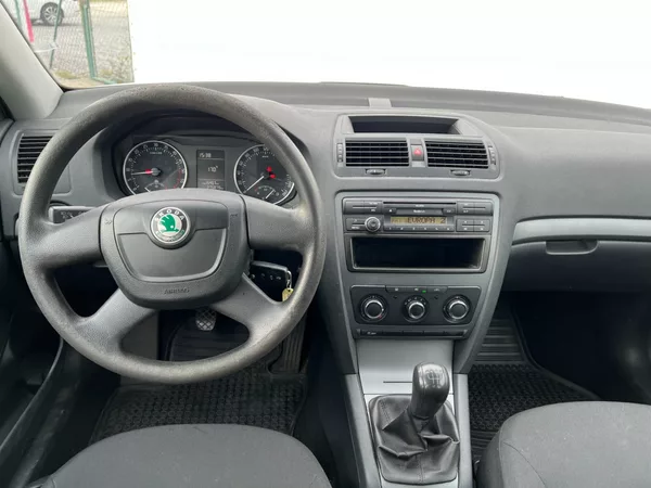 Škoda Octavia 1.6TDi 77kW! 2x kola! - foto 12
