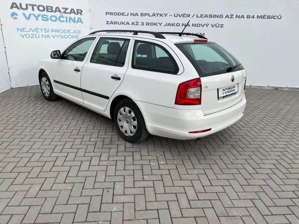 Škoda Octavia 1.6TDi 77kW! 2x kola! - foto 6