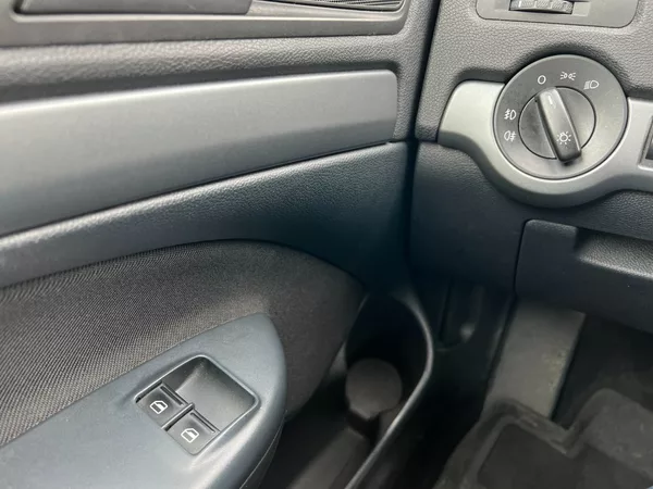 Škoda Octavia 1.6TDi 77kW! 2x kola! - foto 17
