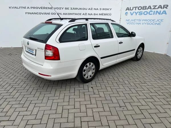 Škoda Octavia 1.6TDi 77kW! 2x kola! - foto 4