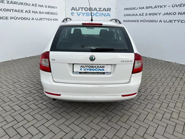 Škoda Octavia 1.6TDi 77kW! 2x kola! - foto 5