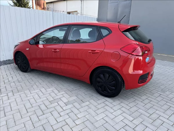 Kia Ceed 1,4 i 73kW 2.maj. původ ČR - foto 10