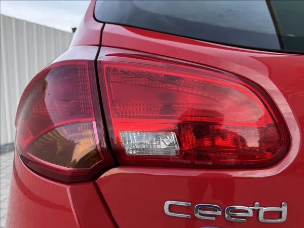 Kia Ceed 1,4 i 73kW 2.maj. původ ČR - foto 15