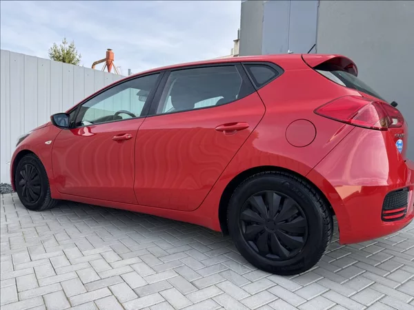 Kia Ceed 1,4 i 73kW 2.maj. původ ČR - foto 18