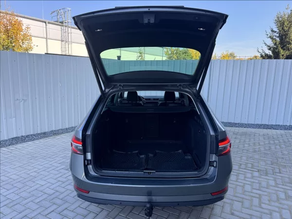 Škoda Superb 2,0 TDI DSG STYLE 1.maj. ČR - foto 13