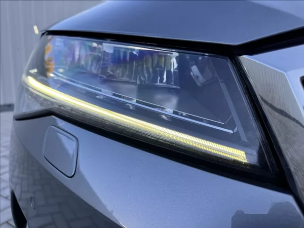 Škoda Superb 2,0 TDI DSG STYLE 1.maj. ČR - foto 8