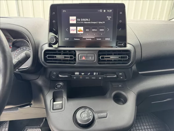 Opel Combo 1,2 T LIFE DPH tažné 1.maj ČR - foto 36