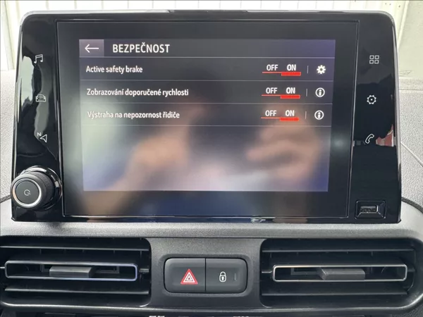Opel Combo 1,2 T LIFE DPH tažné 1.maj ČR - foto 39