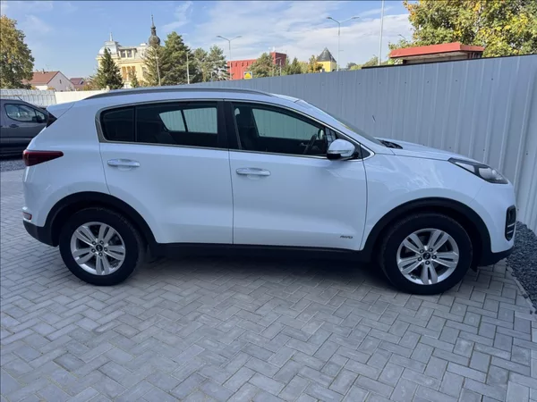 Kia Sportage 1,6 T-GDi 130kW 4x4 tažné - foto 14