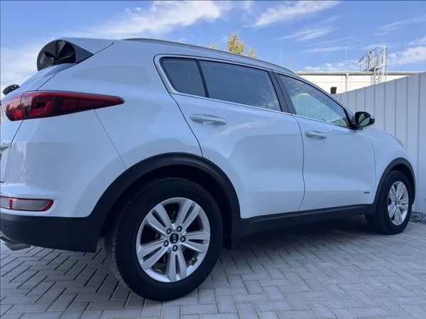 Kia Sportage 1,6 T-GDi 130kW 4x4 tažné - foto 17
