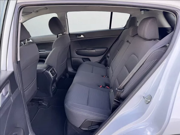 Kia Sportage 1,6 T-GDi 130kW 4x4 tažné - foto 19