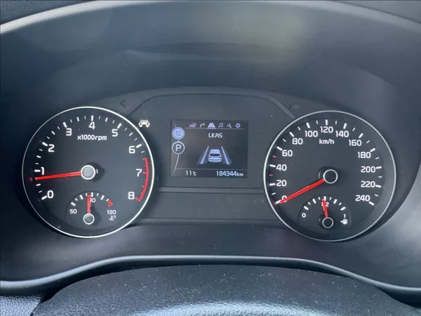 Kia Sportage 1,6 T-GDi 130kW 4x4 tažné - foto 27