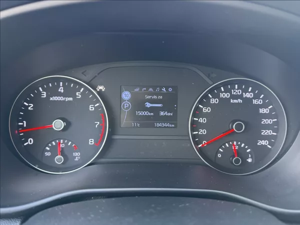 Kia Sportage 1,6 T-GDi 130kW 4x4 tažné - foto 28