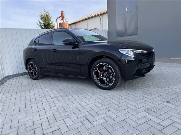Alfa Romeo Stelvio 2,0 T Q4 AT8 ZF VELOCE původČR
