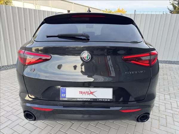 Alfa Romeo Stelvio 2,0 T Q4 AT8 ZF VELOCE původČR - foto 12