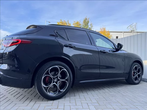 Alfa Romeo Stelvio 2,0 T Q4 AT8 ZF VELOCE původČR - foto 18