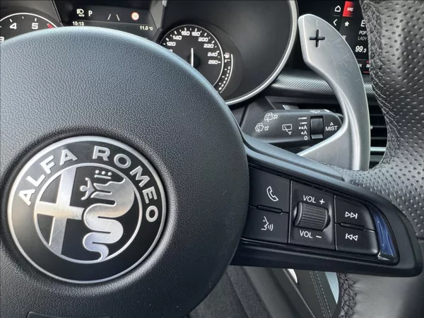 Alfa Romeo Stelvio 2,0 T Q4 AT8 ZF VELOCE původČR - foto 30