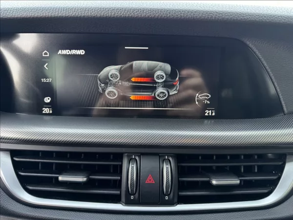 Alfa Romeo Stelvio 2,0 T Q4 AT8 ZF VELOCE původČR - foto 38