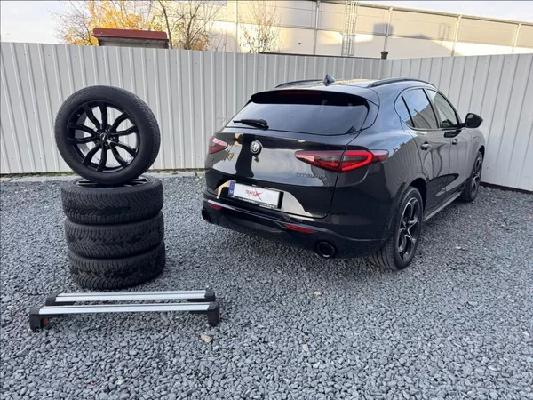 Alfa Romeo Stelvio 2,0 T Q4 AT8 ZF VELOCE původČR - foto 45