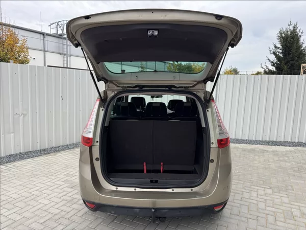 Renault Grand Scénic 1,5 dCi 7míst Navi Bose tažné - foto 12