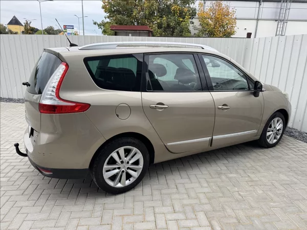 Renault Grand Scénic 1,5 dCi 7míst Navi Bose tažné - foto 13