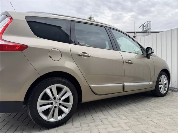 Renault Grand Scénic 1,5 dCi 7míst Navi Bose tažné - foto 17