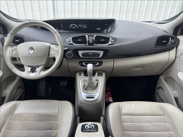 Renault Grand Scénic 1,5 dCi 7míst Navi Bose tažné - foto 26