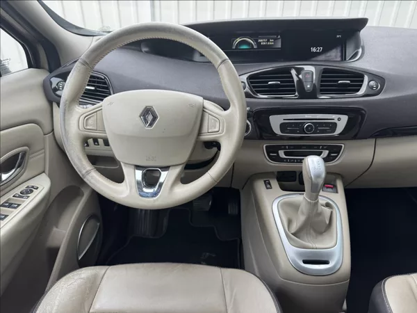 Renault Grand Scénic 1,5 dCi 7míst Navi Bose tažné - foto 27