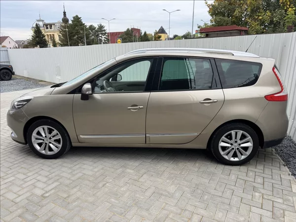 Renault Grand Scénic 1,5 dCi 7míst Navi Bose tažné - foto 4