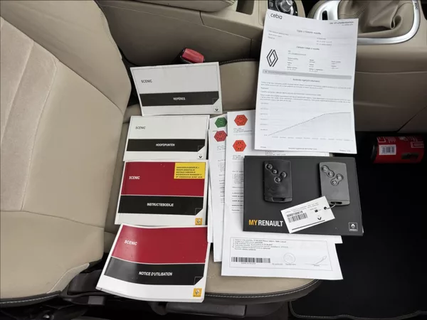Renault Grand Scénic 1,5 dCi 7míst Navi Bose tažné - foto 46
