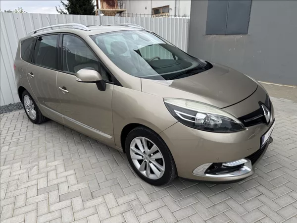Renault Grand Scénic 1,5 dCi 7míst Navi Bose tažné - foto 7