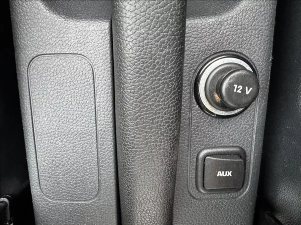 Škoda Fabia 1,4 i 16V 63kW DPH 1.maj ČR - foto 25