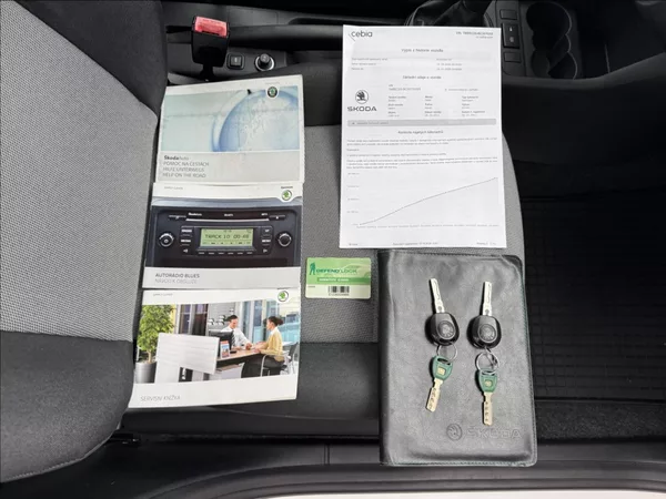 Škoda Fabia 1,4 i 16V 63kW DPH 1.maj ČR - foto 42