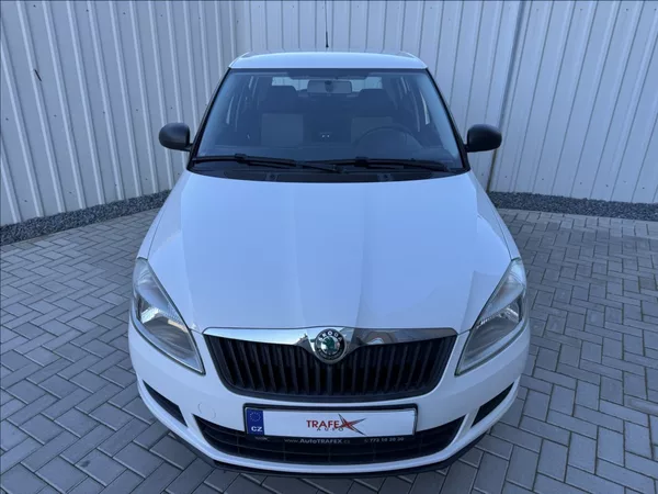 Škoda Fabia 1,4 i 16V 63kW DPH 1.maj ČR - foto 6